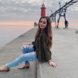 Meet your Posher, Anna